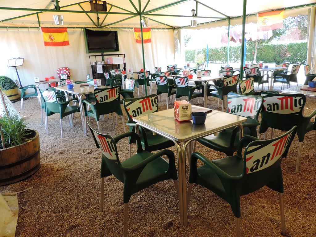 Hostal Sali Pelabravo Εξωτερικό φωτογραφία