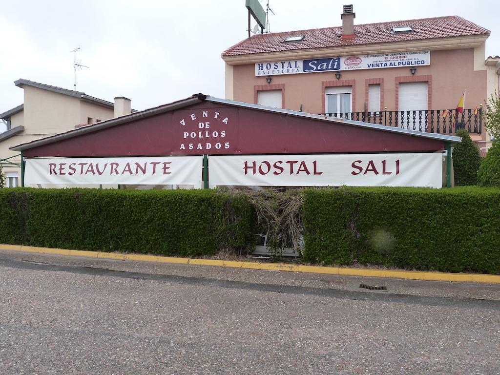 Hostal Sali Pelabravo Εξωτερικό φωτογραφία